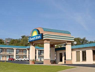 Days Inn By Wyndham Okemah Eksteriør bilde