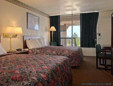 Days Inn By Wyndham Okemah Rom bilde
